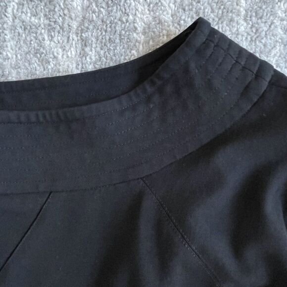 Diane von Furstenberg Black Top with Pockets Women's Size 8 Thick Made in USA - Picture 13 of 16